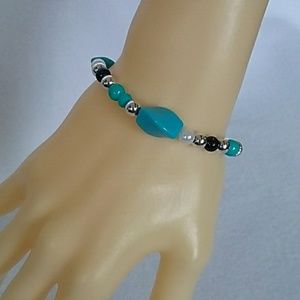 Turquoise beaded stretch bracelet